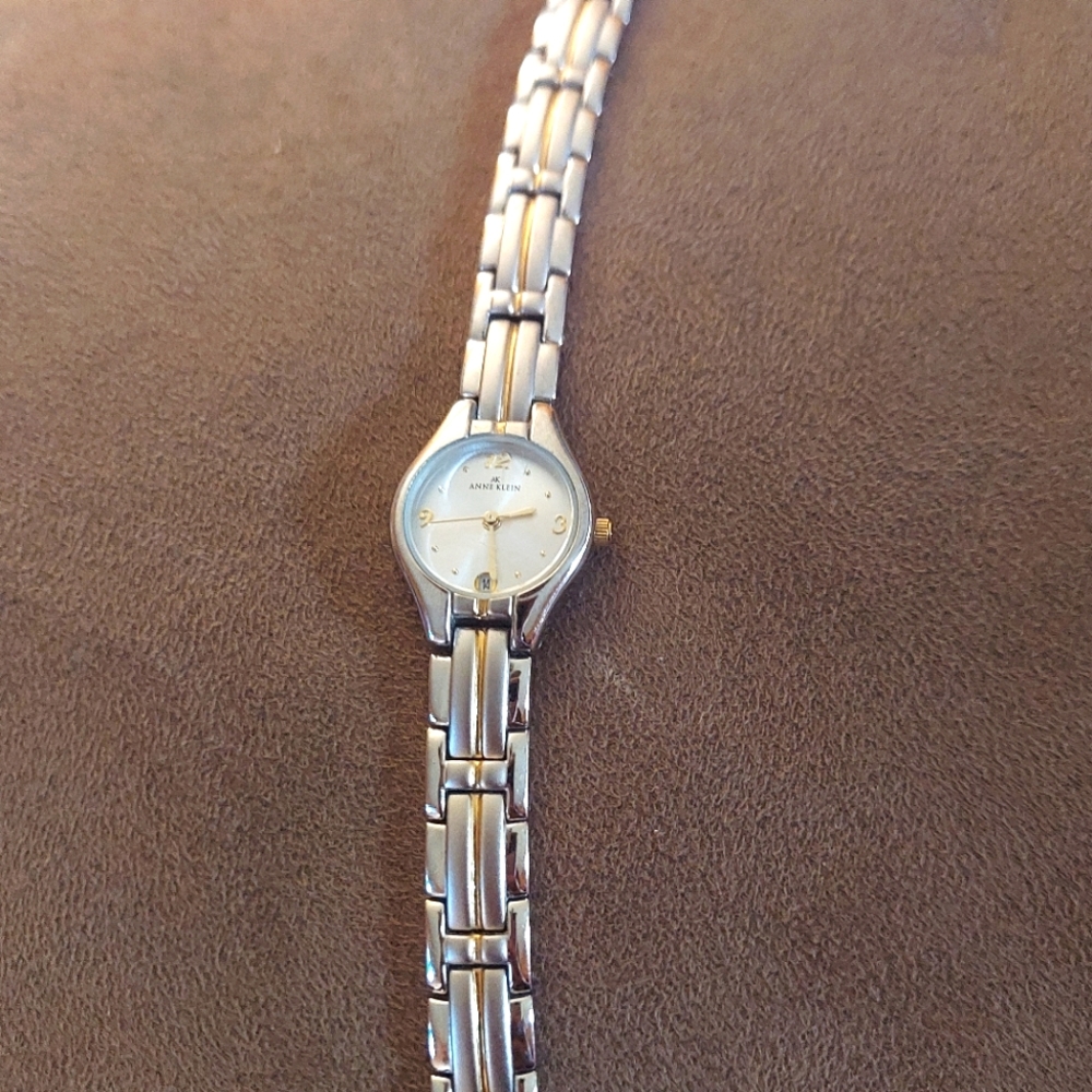 Vintage Anne Klein Women's Two Tone Bracelet Watch Silver Gold